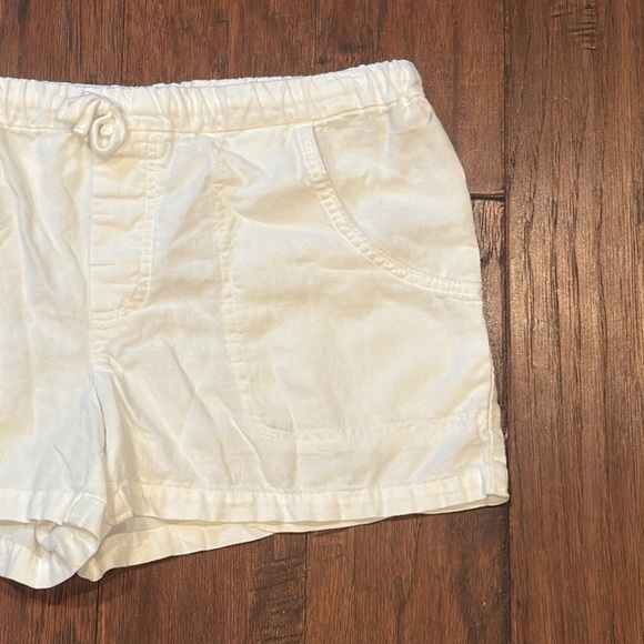 Size 8 Banana Republic White Cargo Shorts Relaxed Fit - Picture 12 of 14
